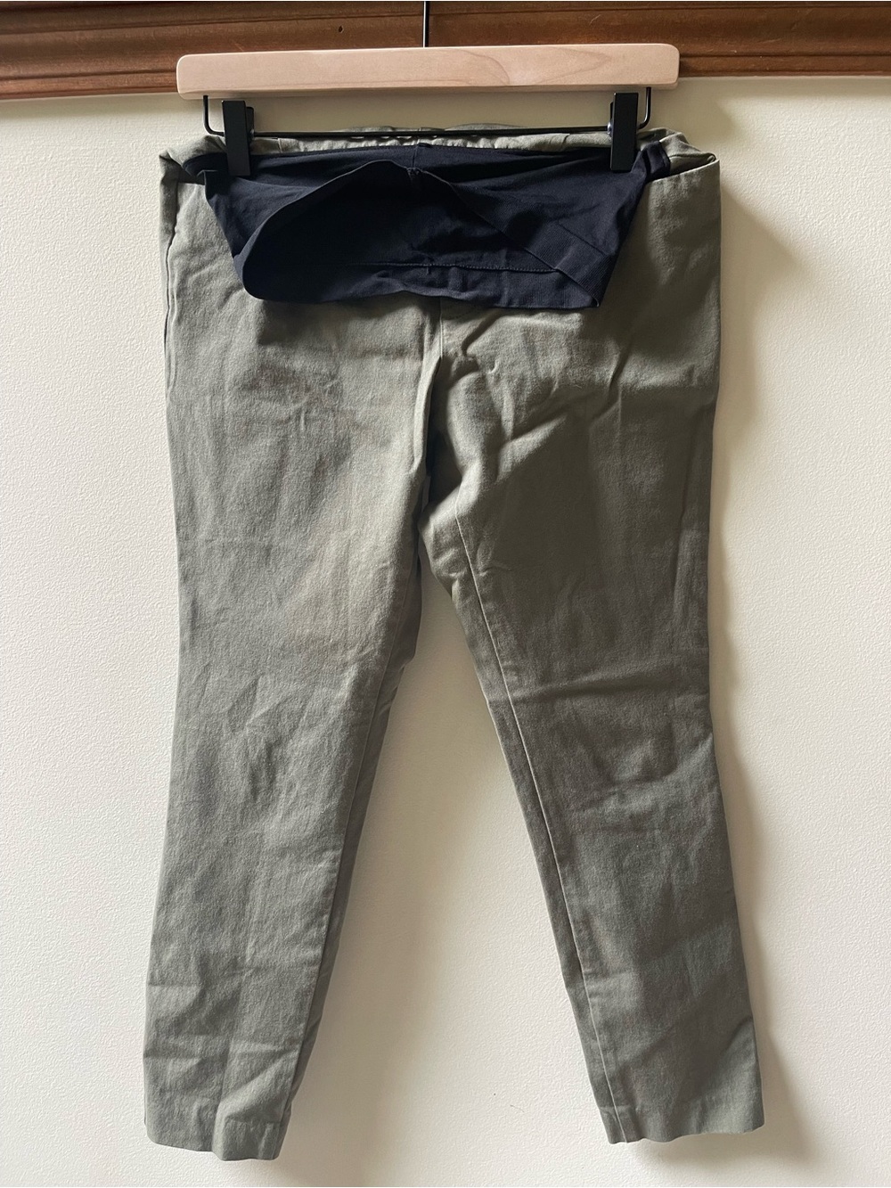 Old Navy Olive Ankle Pixie- Maternity